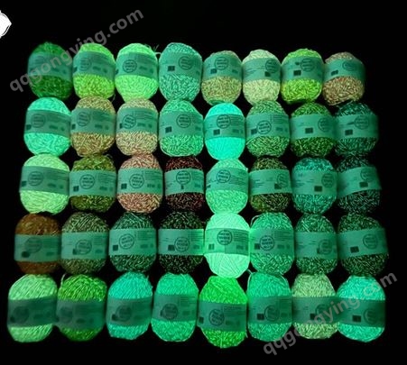 雪尼尔夜光毛线 荧光线团 可批量出售 手工编织 厂家直供创意编织