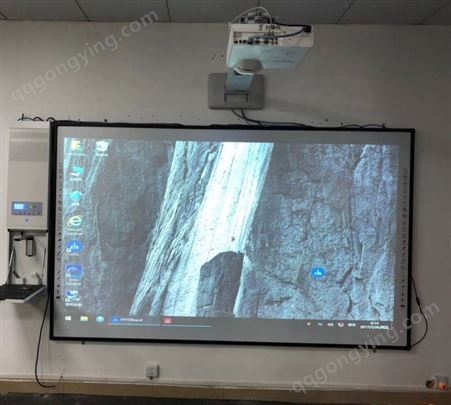 120寸大尺寸高校中小学多媒体智慧教室教学用交互式红外电子白板