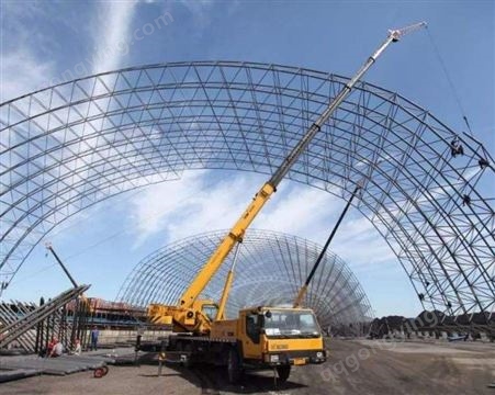 光磊承接定制体育馆钢架建设 整体式施工结构耐用网架罩棚