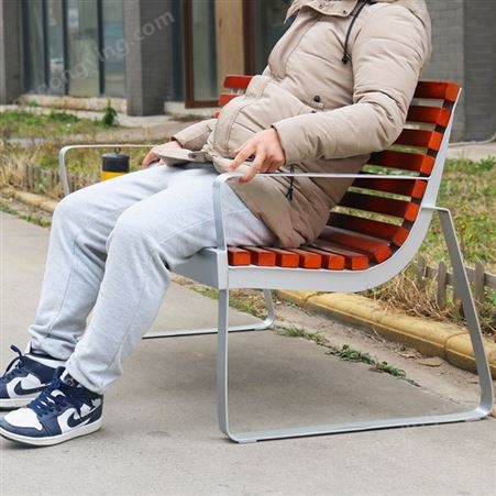 户外休闲活动公园长椅