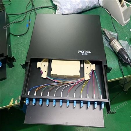 供应加厚12口24芯LC-UPC光纤配线架 光缆终端盒